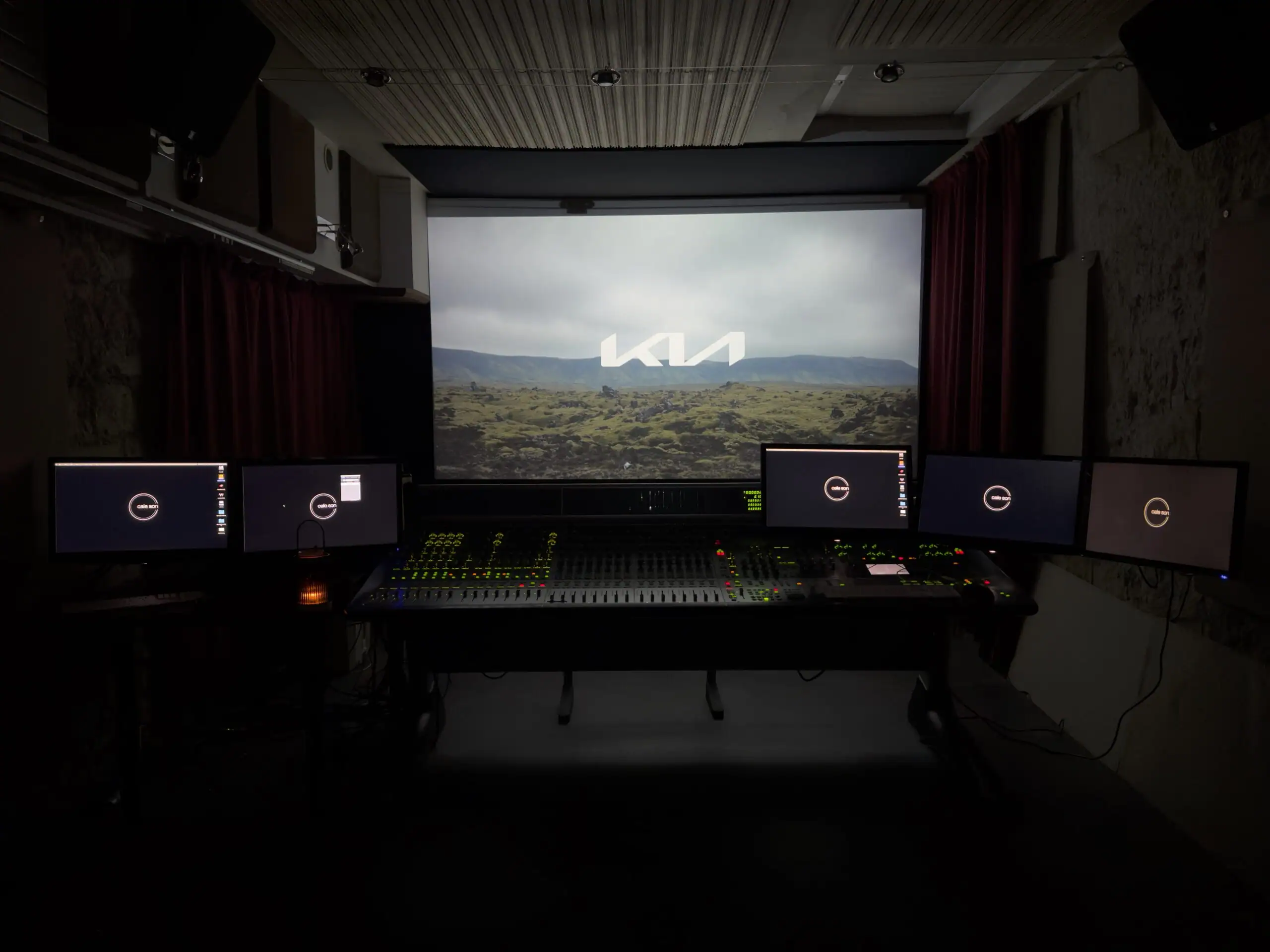 Studio 4